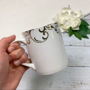 Arlington Designs White Gold Swirl Floral Mug
